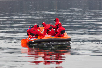 SMCS RISK’s New Sea Survival Training